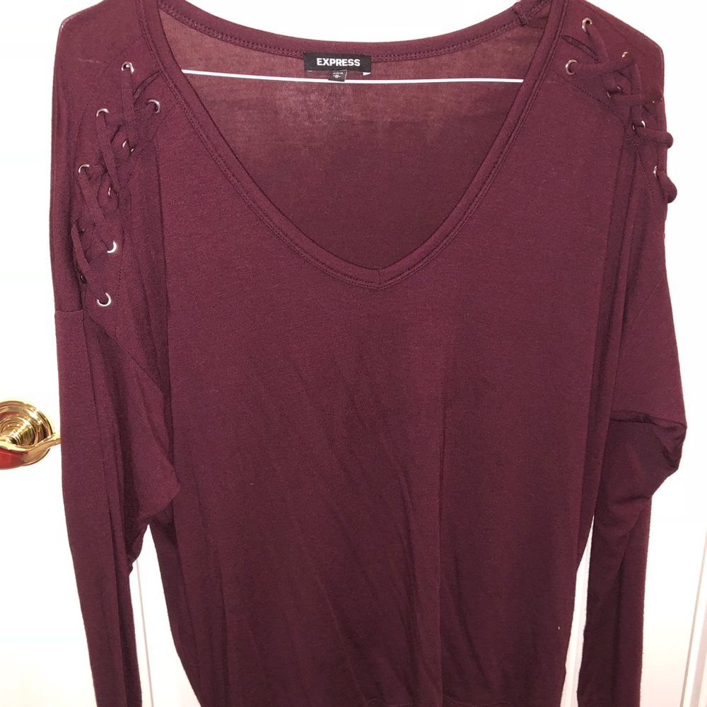 long sleeve v-neck tunic